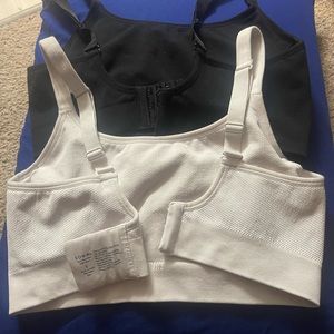 Some seamless sports bra